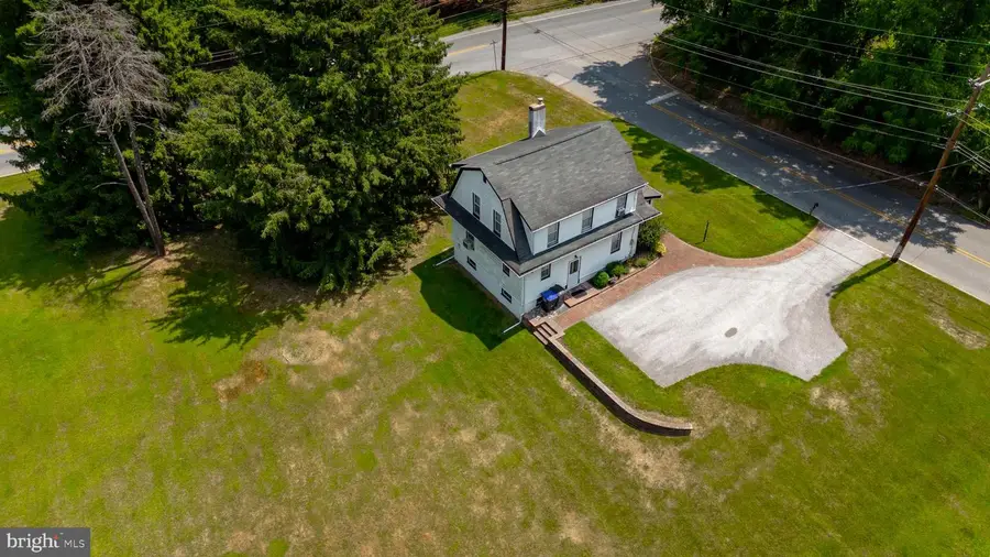 31 Old State Rd, Berwyn, PA 19312 - #2