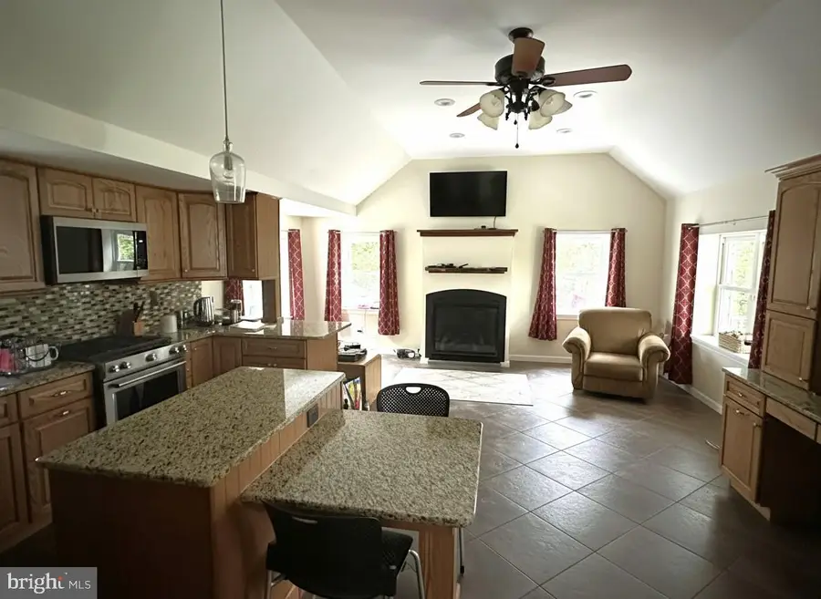 1014 N Bailey Rd, Coatesville, PA 19320 - #3