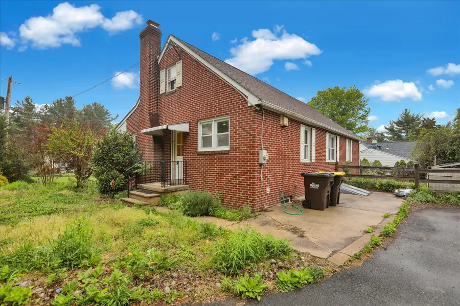 90 Fricks Lock Rd, Pottstown, PA 19465 - #3