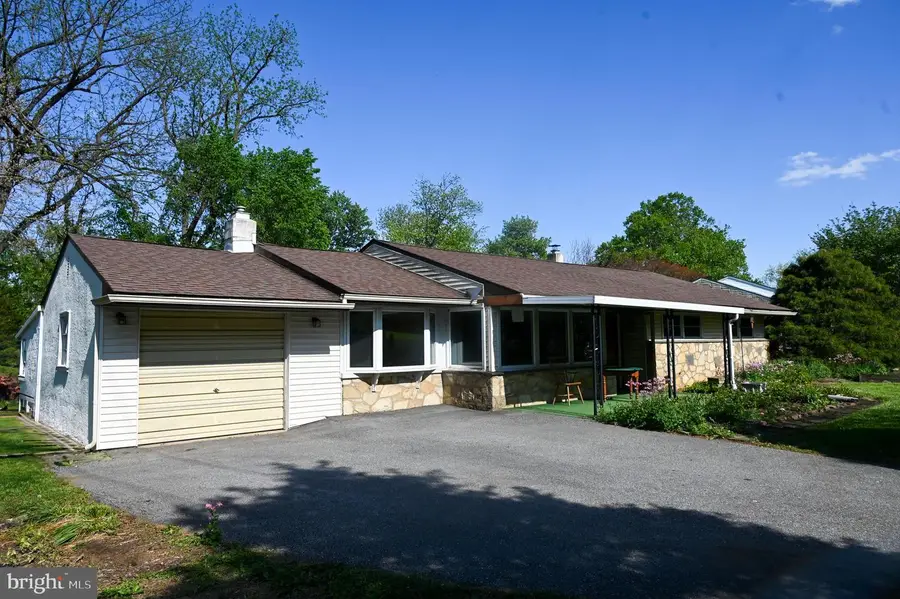 221 Hillside Dr, Exton, PA 19341 - #2