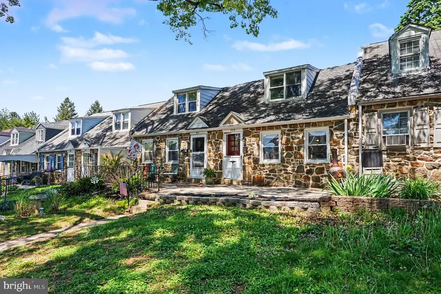 909 Woodlawn Ave, Phoenixville, PA 19460 - #3