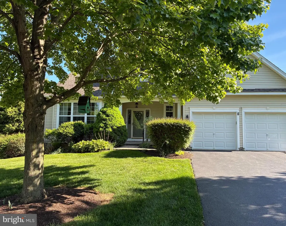 415 Westview Dr, Avondale, PA 19311 - #1