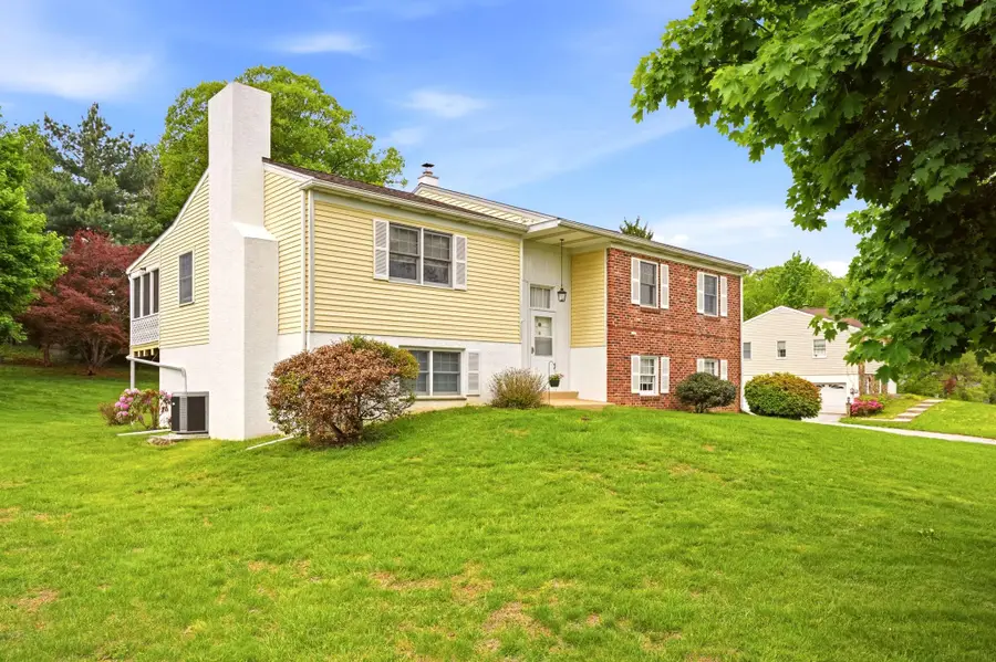 222 Coldstream Rd, Phoenixville, PA 19460 - #3