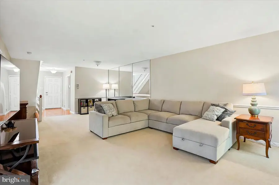 1604 E General Howe Dr, Phoenixville, PA 19460 - #2