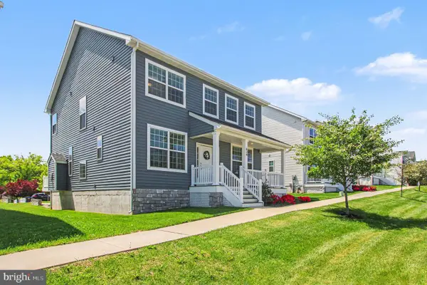 624 Bridge St, SPRING CITY, PA 19475