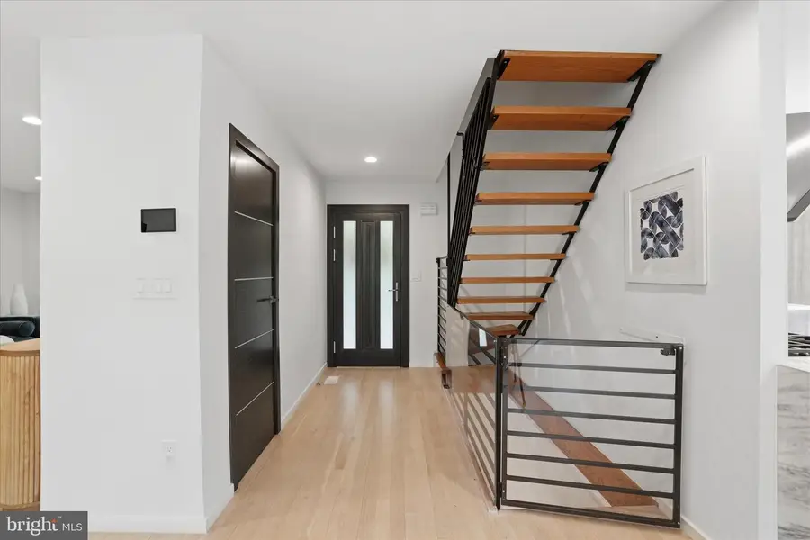 695 Knox Rd, Wayne, PA 19087 - #2
