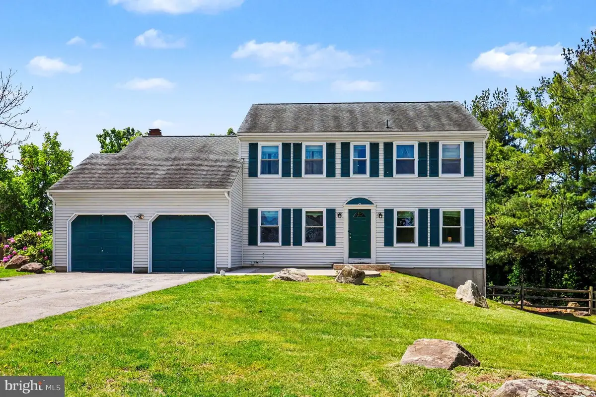 102 Heather Hill Dr, Downingtown, PA 19335 - #1