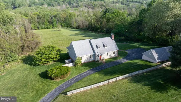 1420 Street Rd, CHESTER SPRINGS, PA 19425