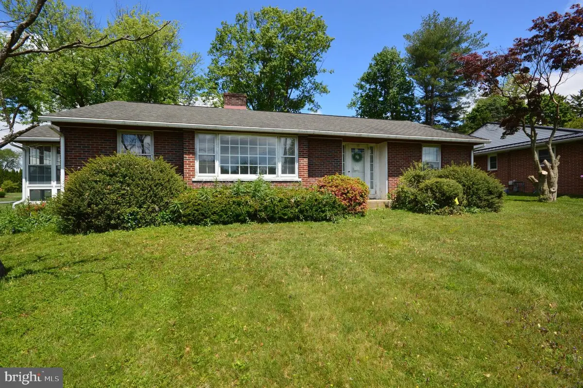 15 E Locust St, Oxford, PA 19363 - #1