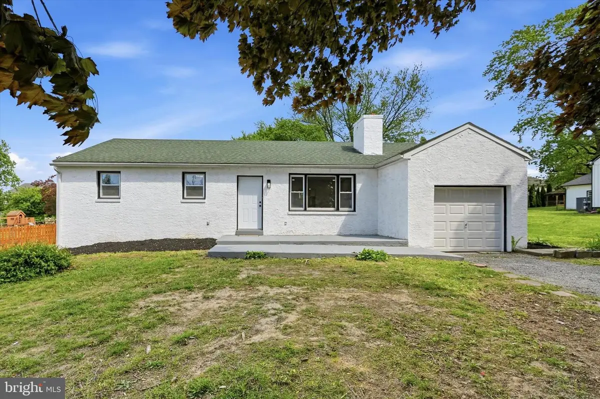 155 Glencrest Rd, Coatesville, PA 19320 - #1