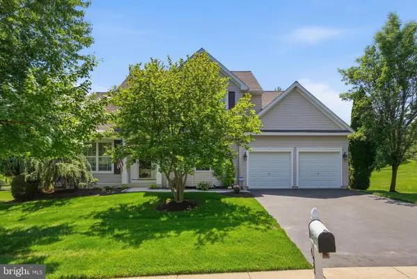 422 Westview Dr, AVONDALE, PA 19311