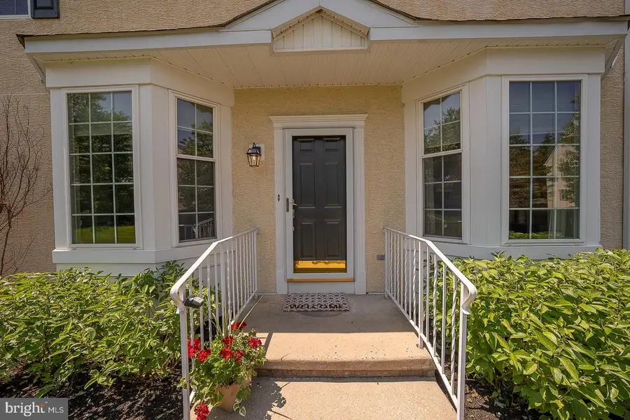 3301 Maplevale Cir, Newtown Square, PA 19073 - #2
