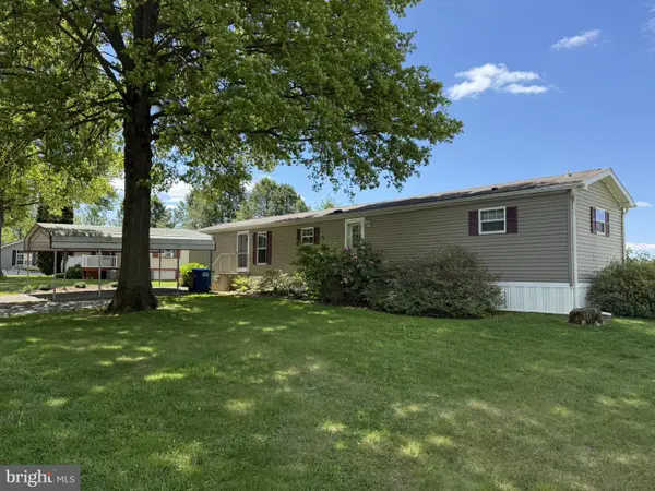 328 Grubb Dr, ELVERSON, PA 19520