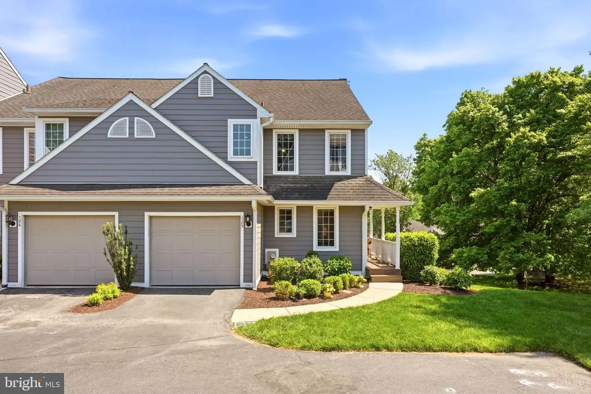 125 N Village Ln, Chadds Ford, PA 19317 - #1
