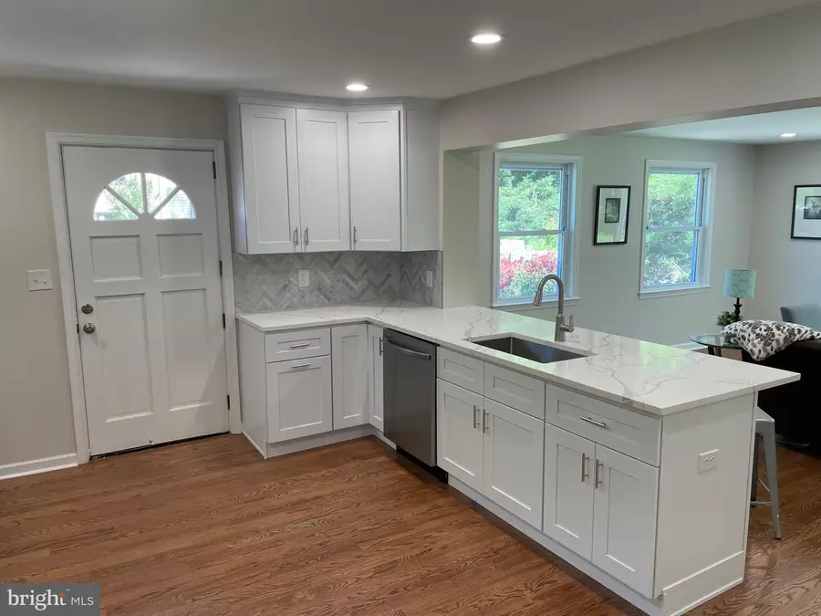 10 Yorktown Ave, West Chester, PA 19382 - #3
