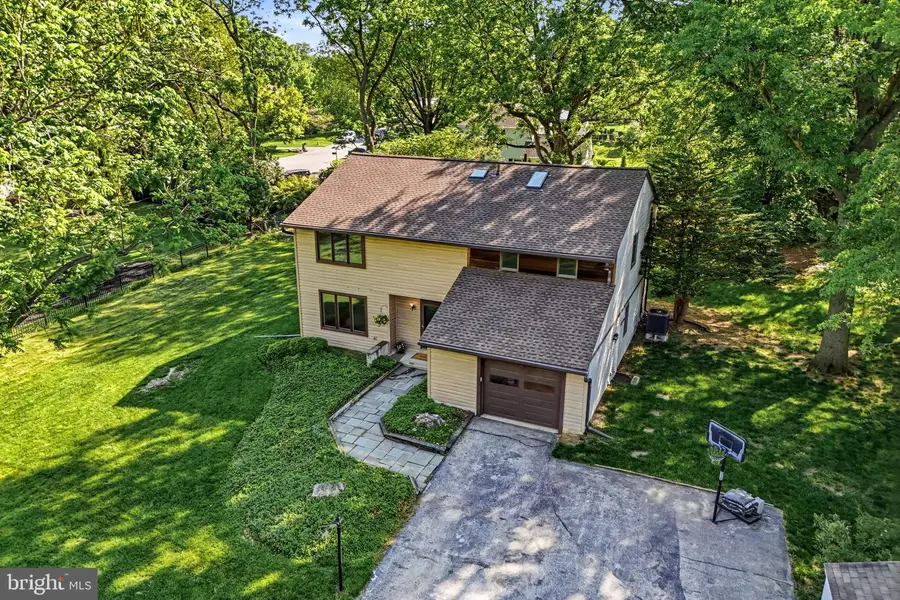 749 Tory Hollow Rd, Berwyn, PA 19312 - #2