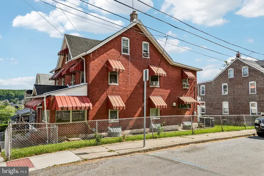 210 Graham Ave, Coatesville, PA 19320 - #2