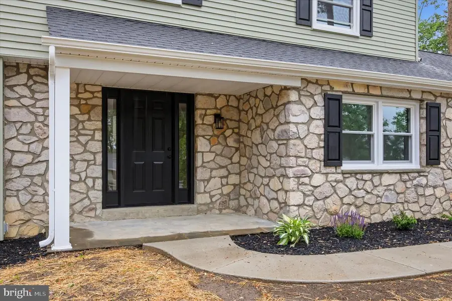 578 Westwood Dr, Downingtown, PA 19335 - #2