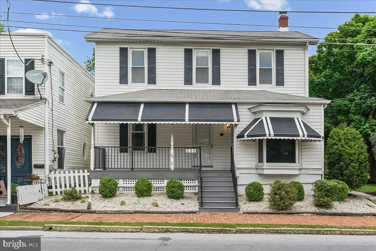 25 S 5th St, Oxford, PA 19363 - #1