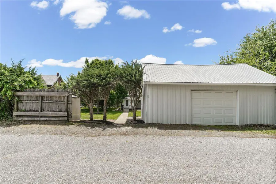 25 S 5th St, Oxford, PA 19363 - #3