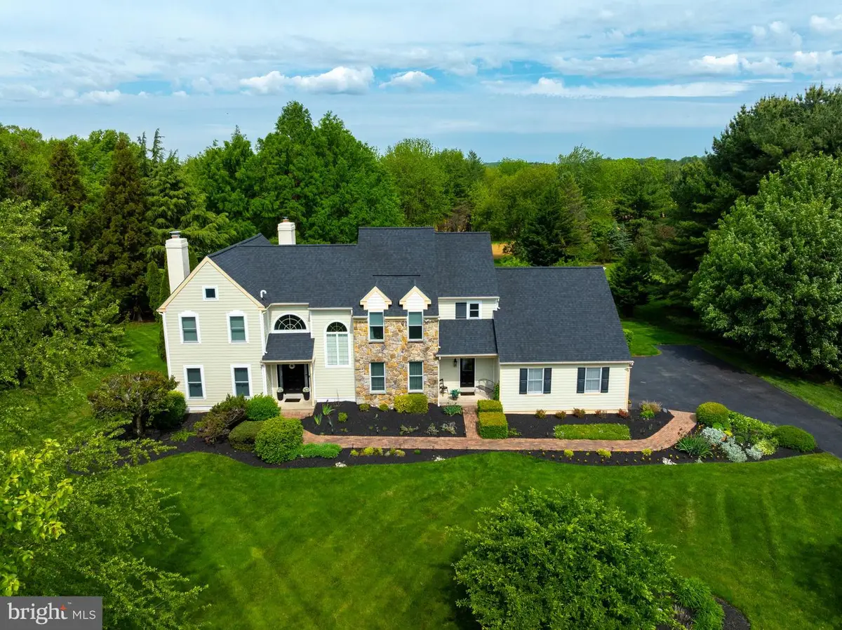 293 Hickory Dr, Kennett Square, PA 19348 - #1