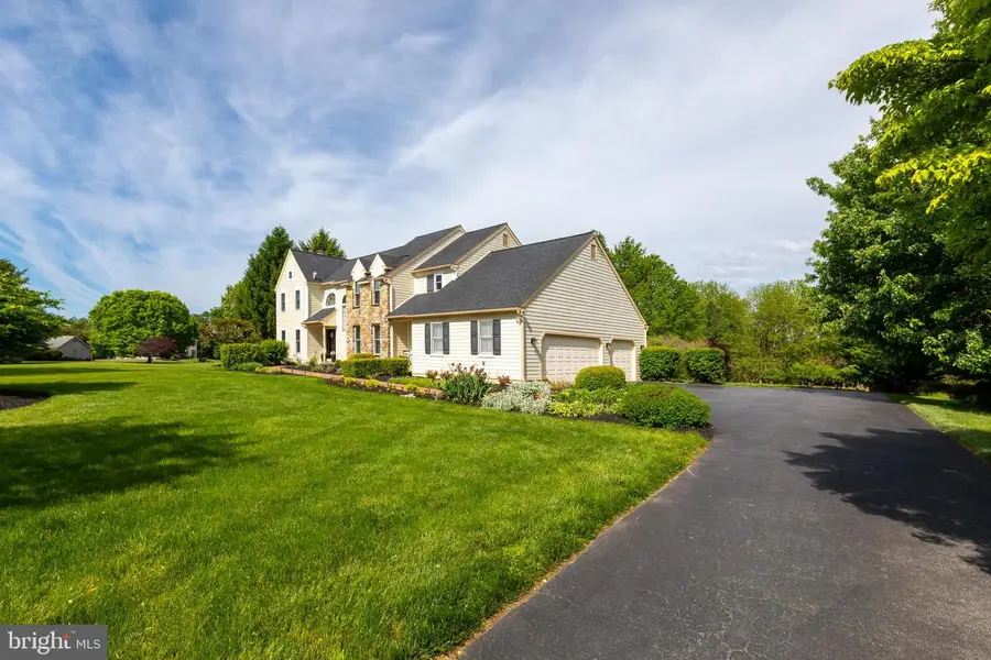 293 Hickory Dr, Kennett Square, PA 19348 - #2