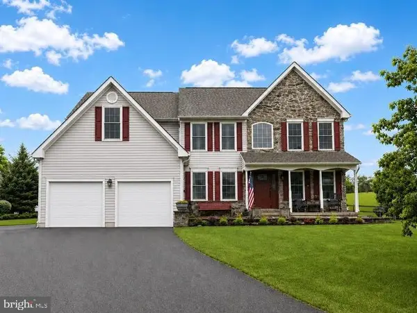 332 Cornerstone Ct, OXFORD, PA 19363