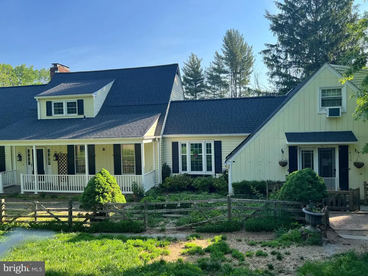 4091 Tinker Hill Rd, Phoenixville, PA 19460 - #1