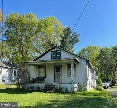 792 E Cedarville Rd, Pottstown, PA 19465 - #1