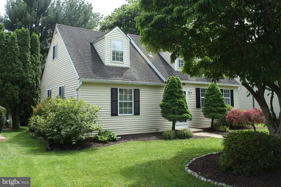1210 New Hampshire Ln, Downingtown, PA 19335 - #3