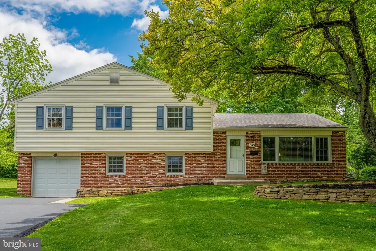 849 Parkside Ave, West Chester, PA 19382 - #1