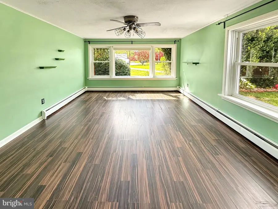 124 Creamery Rd, Coatesville, PA 19320 - #2