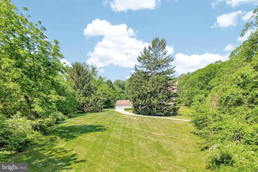 1 Spring Valley Rd, Malvern, PA 19355 - #2