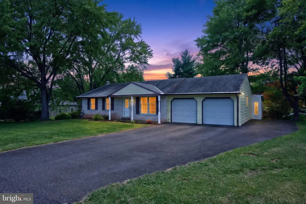 1155 Grandview Cir, Pottstown, PA 19465 - #1