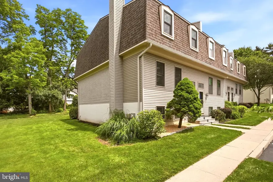 115 Spring Ln, West Chester, PA 19382 - #2