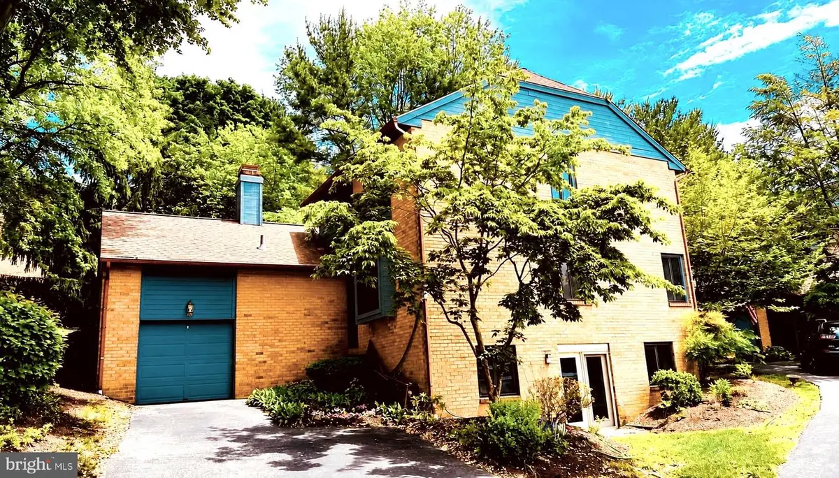 13 Painters Ln, Chesterbrook, PA 19087 - #1