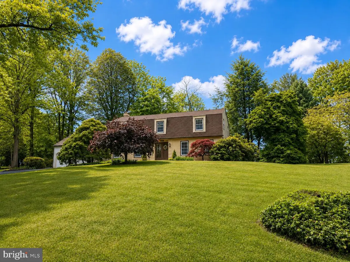 721 Westcroft Pl, West Chester, PA 19382 - #1
