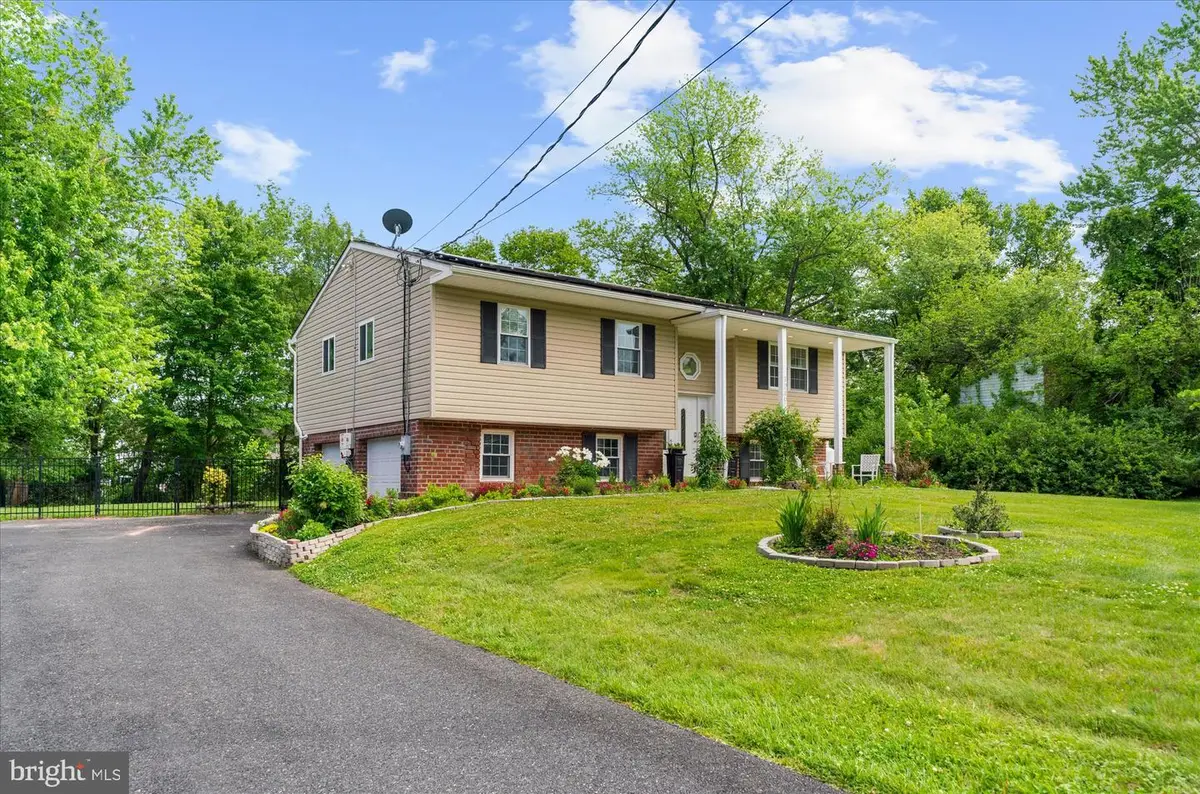 1249 W Evergreen Dr, Phoenixville, PA 19460 - #1