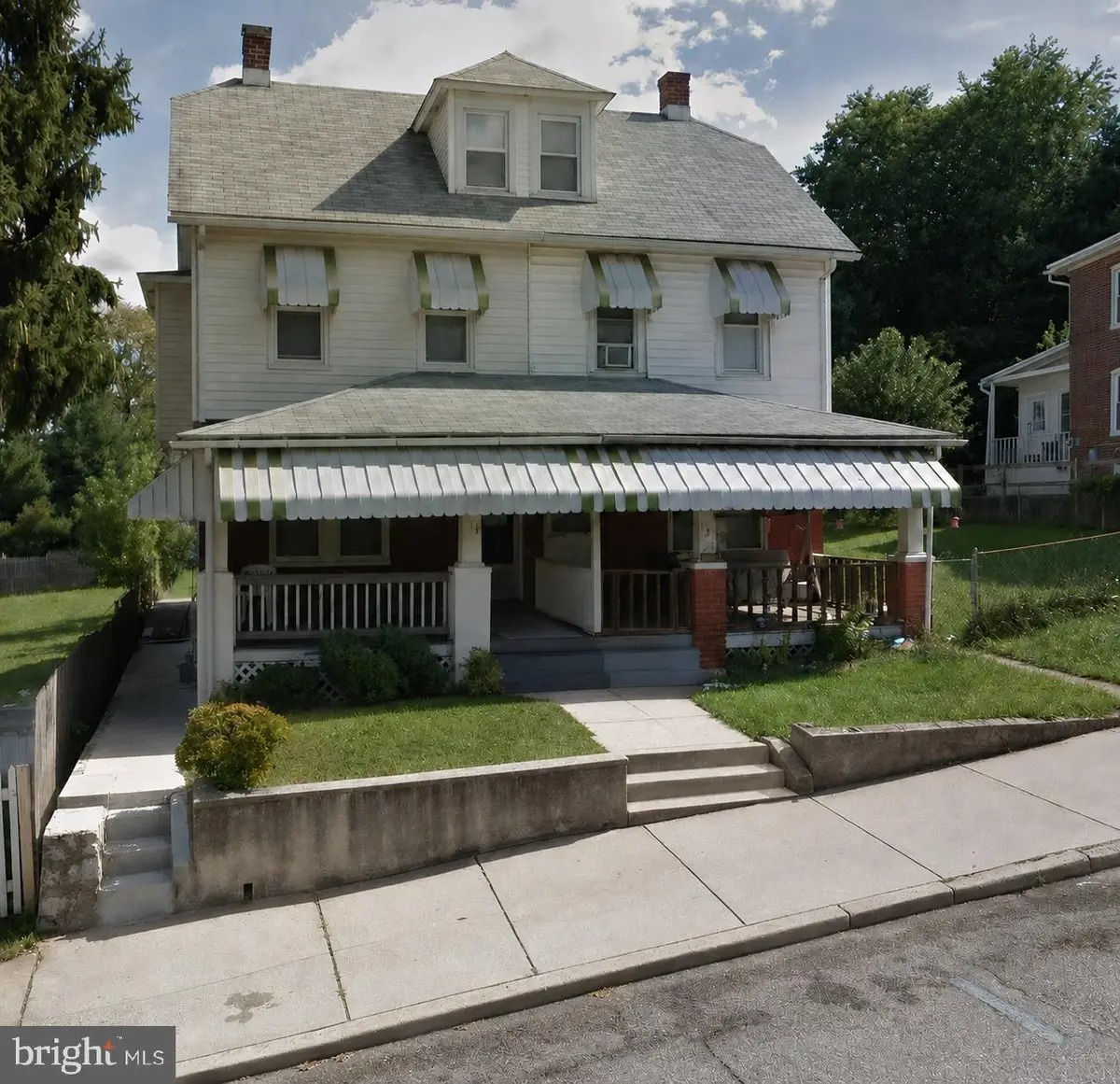 119 Pennsylvania Ave, Coatesville, PA 19320 - #1