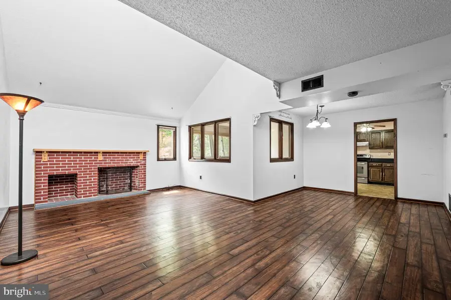 111 Harvest Ln #203, Phoenixville, PA 19460 - #3