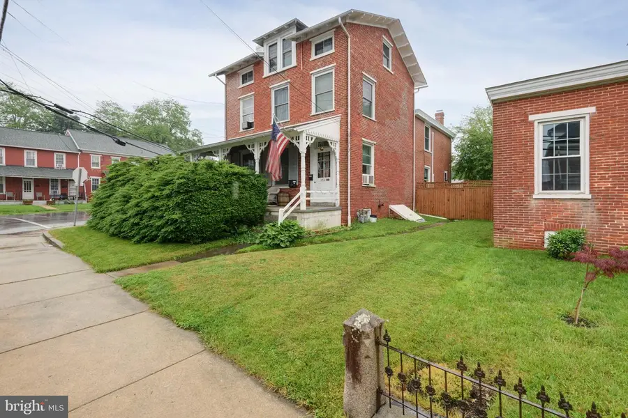 436 Market St, Oxford, PA 19363 - #2