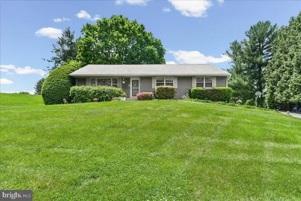 207 W Woodview Rd, WEST GROVE, PA 19390