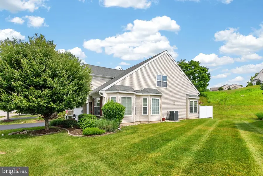 125 Stoyer Rd, Coatesville, PA 19320 - #2