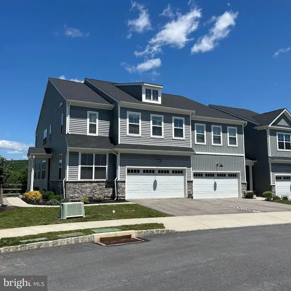 50 Ladbroke Dr, EXTON, PA 19341