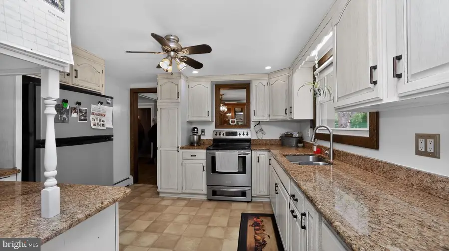 358 Lammey Rd, Honey Brook, PA 19344 - #3
