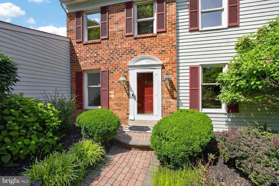 217 Shropshire Dr, West Chester, PA 19382 - #2