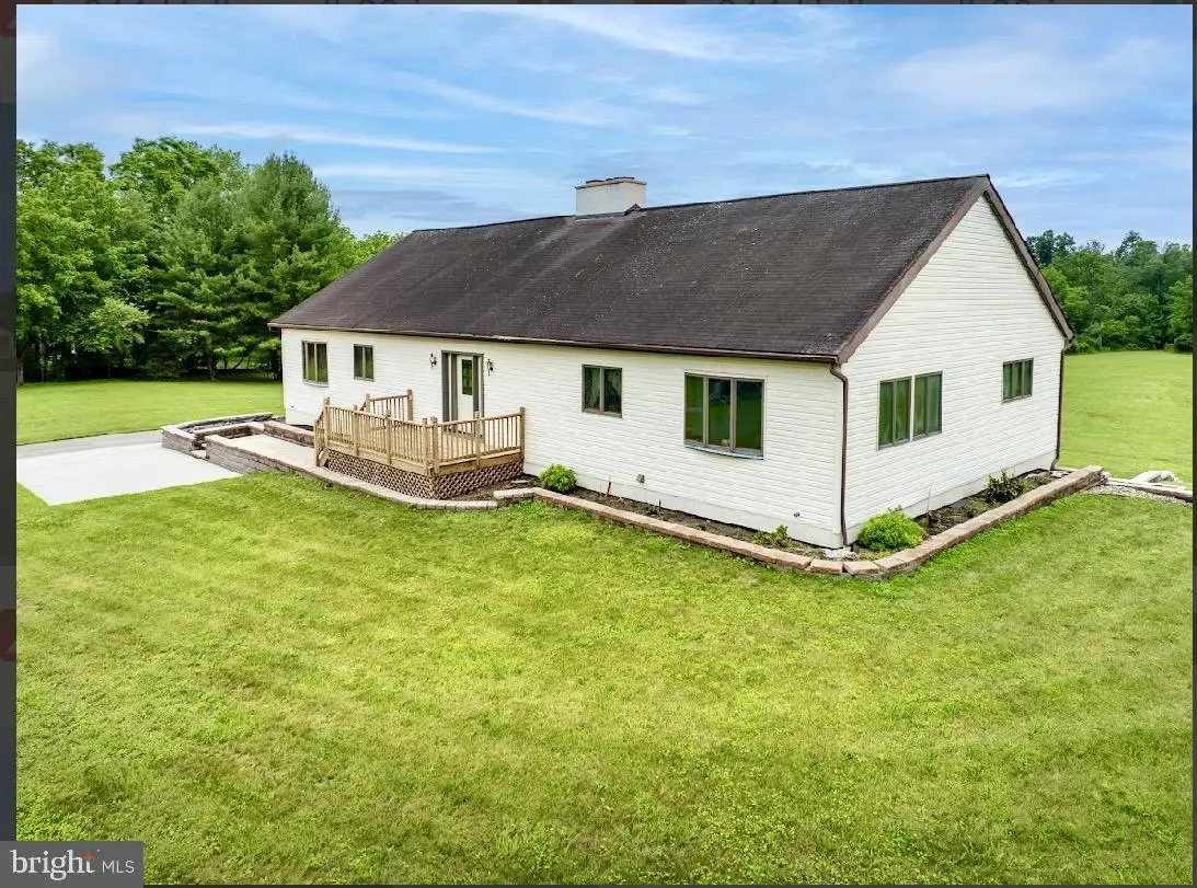 344 Hallman Mill Rd, Phoenixville, PA 19460 - #1