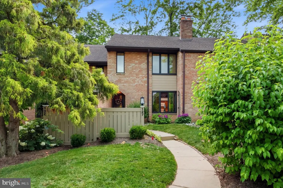 127 Woodgate Ln #17, Paoli, PA 19301 - #1