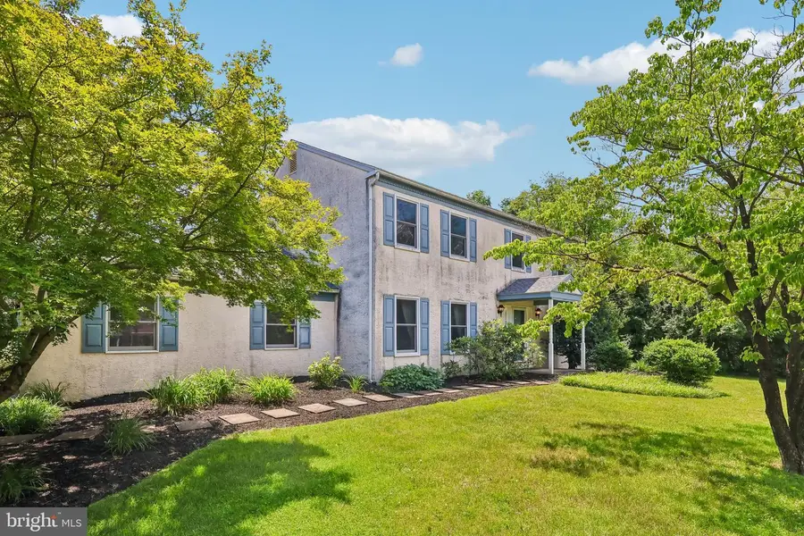 8 Long Dr, Downingtown, PA 19335 - #3