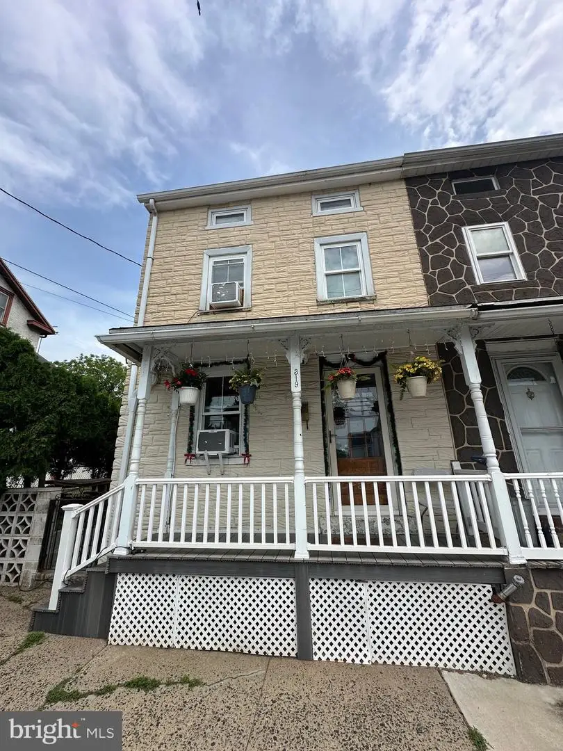319 High St, Phoenixville, PA 19460 - #1